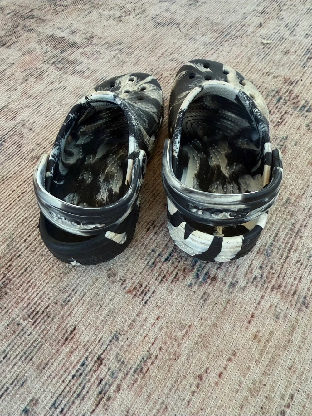 CROCS Kids Marble-Print Clog in Black & Cream